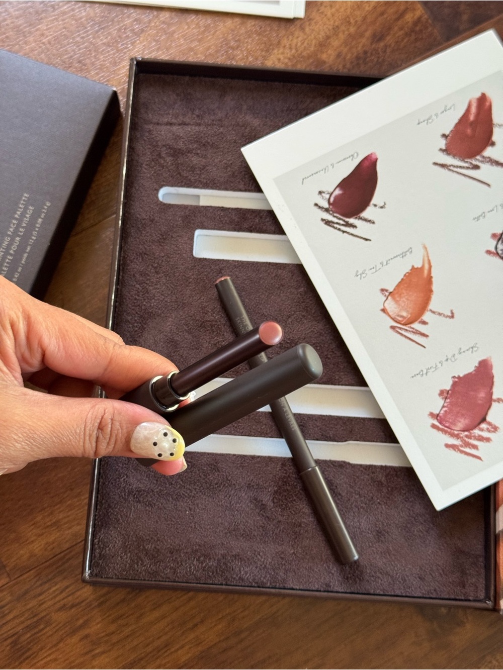 MPH MEDIUM shade underpainting with one lippie and lip liner • check photos - Picture 13 of 16